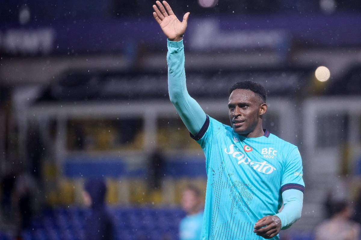 Jhon Lucumí durante Parma-Bologna