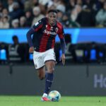 Jhon Lucumí in azione durante Bologna-Inter di Supercoppa