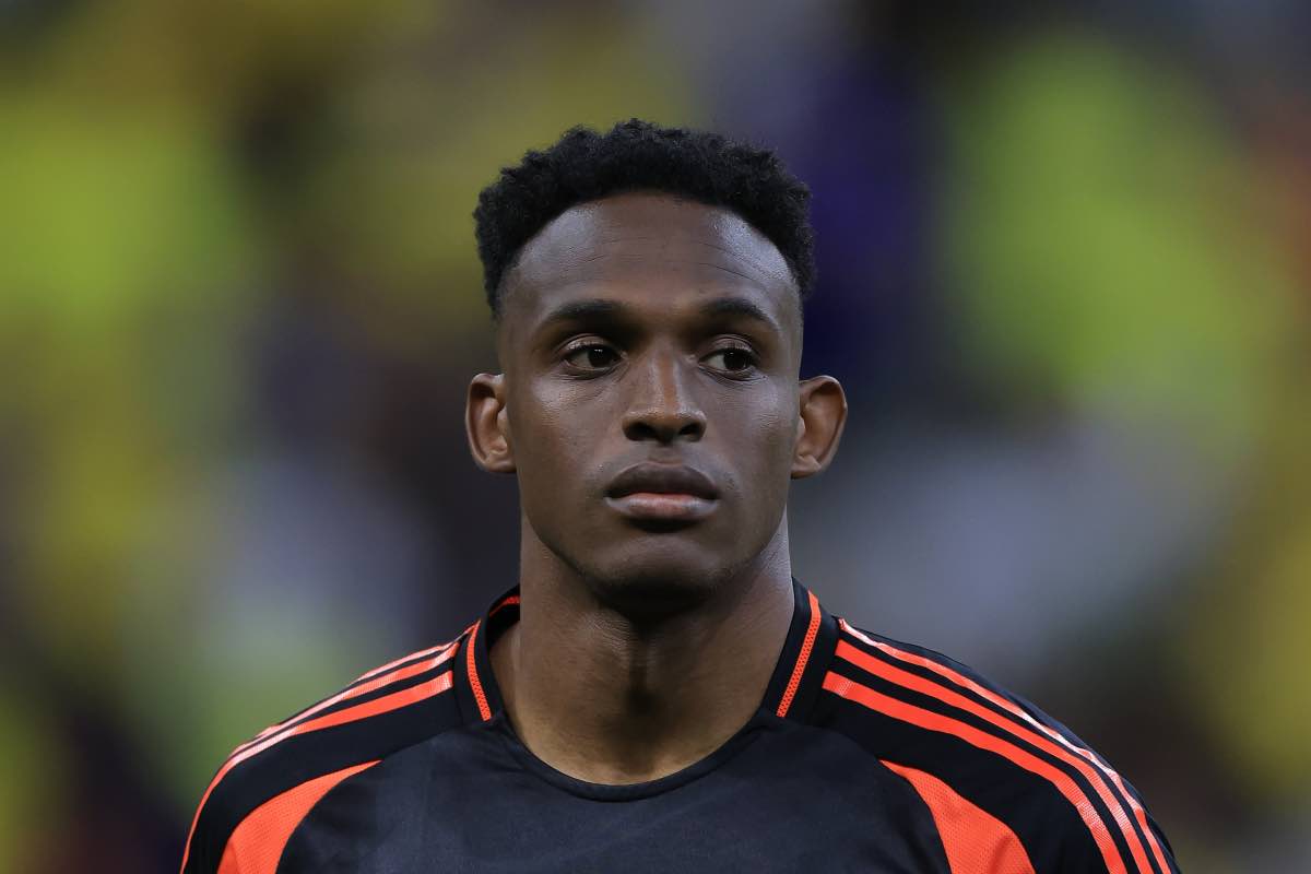 Jhon Lucumí con la divisa della Colombia