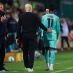 Rowe all'uscita dal campo