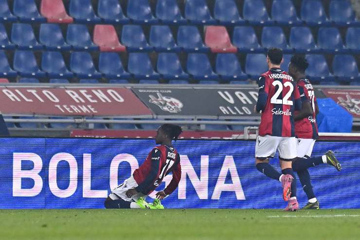 Rowe esulta dopo il gol