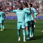 Rowe esulta dopo il gol