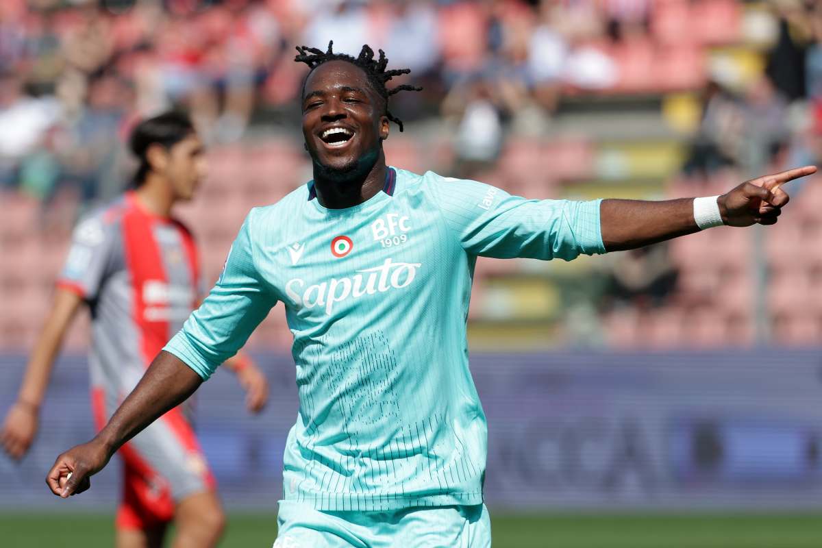 Rowe esulta dopo un gol