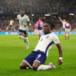 Rowe esulta con la Nazionale under 21