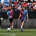 Juan RodrĂguez nel riscaldamento