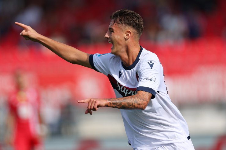 Urbanski esulta dopo un gol