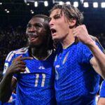 Kean esulta dopo un gol