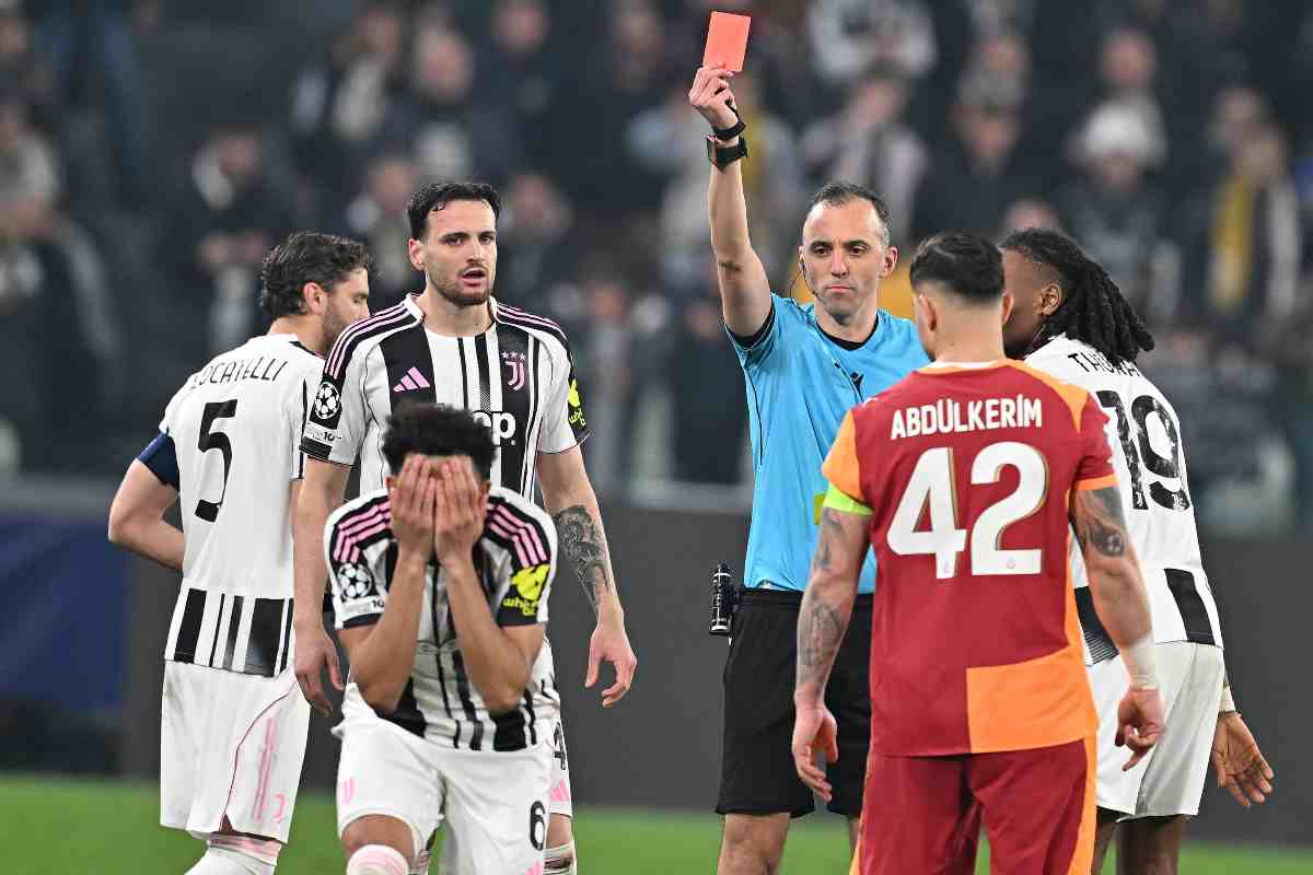 Kelly, rosso che brucia: la Uefa espone, arriva la spiegazione clamorosa