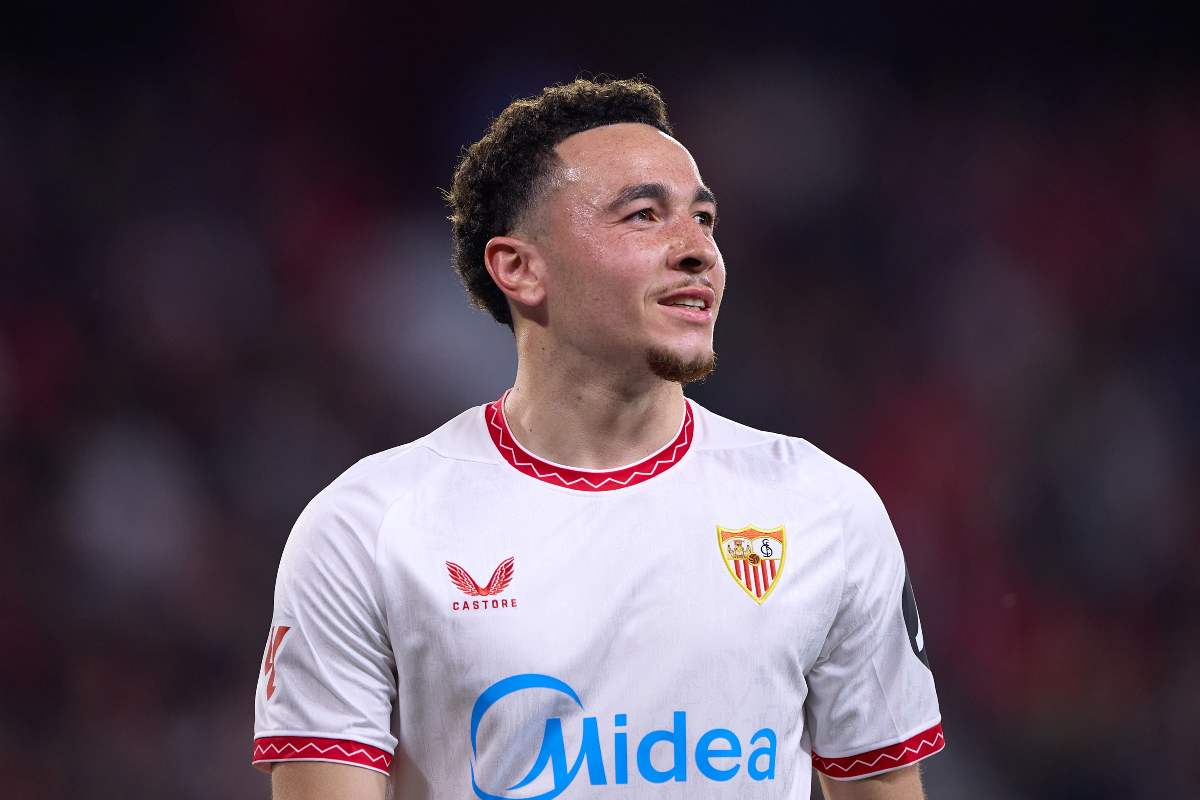 Ruben Vargas con la maglia del Siviglia