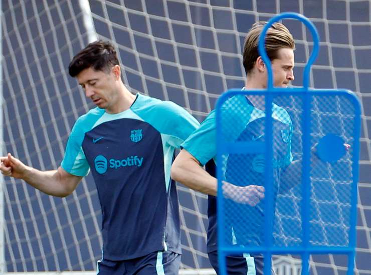 De Jong insieme a Lewandowski