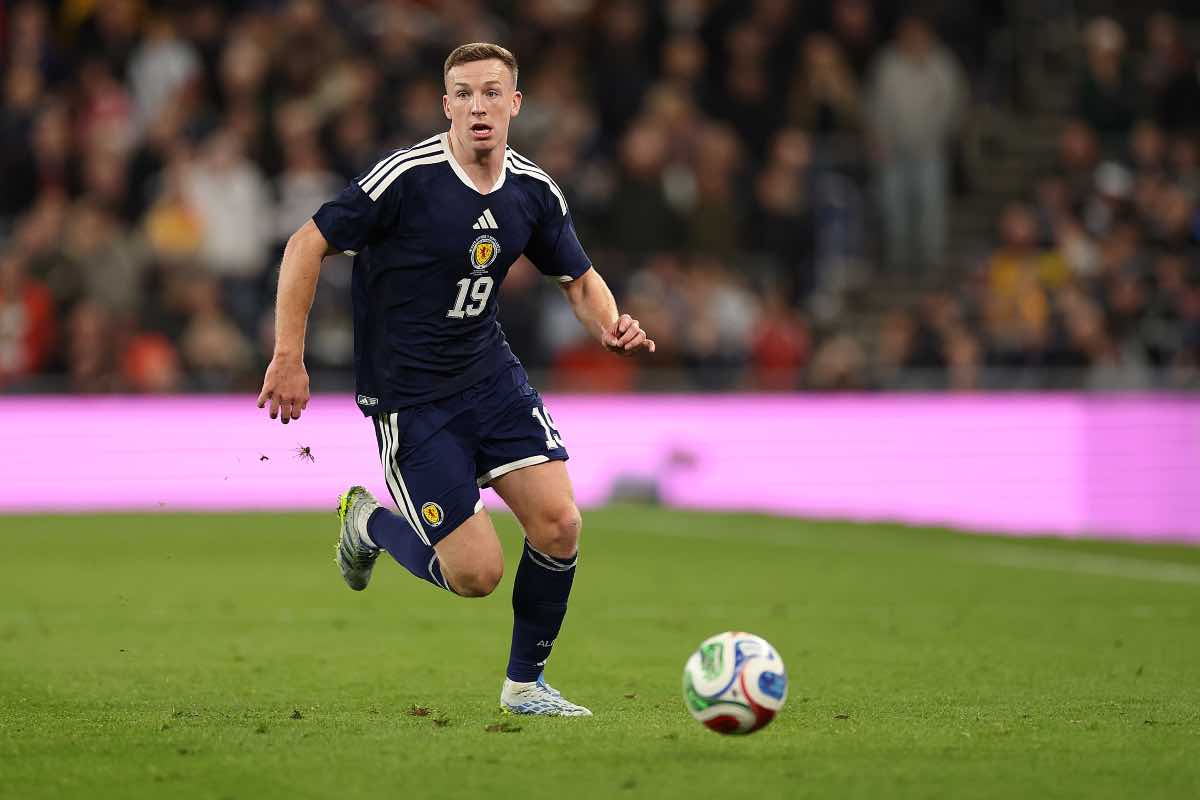 Lewis Ferguson in azione nell’amichevole tra Scozia e Costa d’Avorio