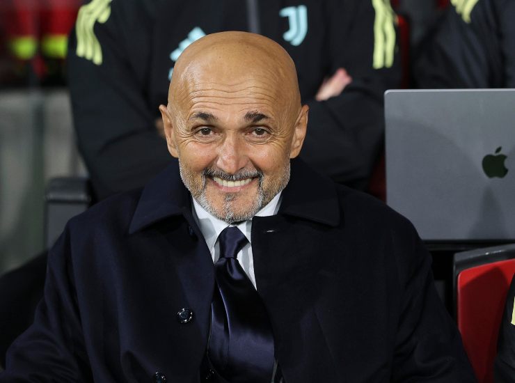 Spalletti sorridente in primo piano