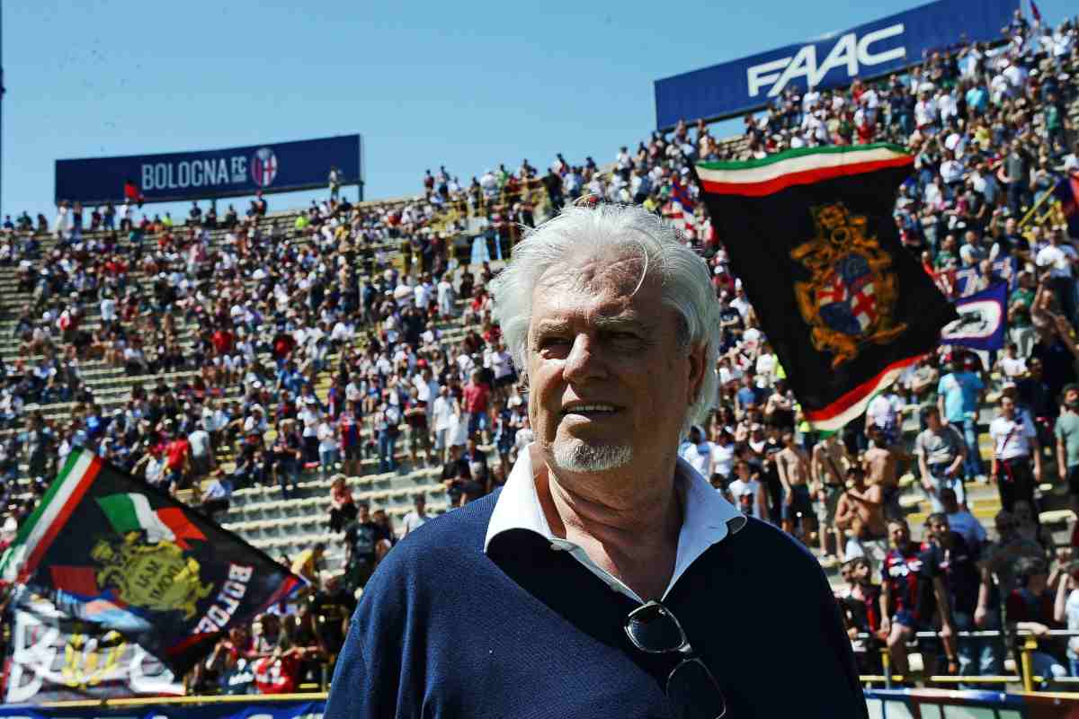 BOLOGNA, ITALY - MAY 13: Luigi Maifredi, head coach of Bologna FC during the championship 1987 - 1988, looks on prior to the beginning of the serie A match between Bologna FC and AC Chievo Verona at Stadio Renato Dall'Ara on May 13, 2018 in Bologna, Italy.
