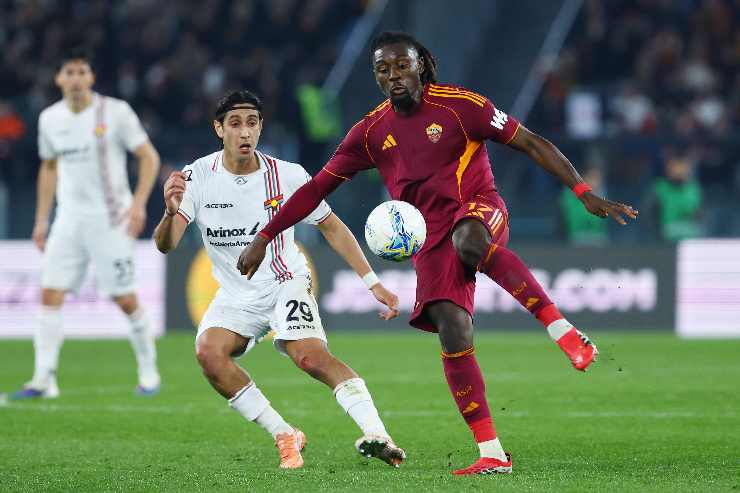 Manu Koné in azione