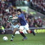 Marco Negri ai tempi del Rangers in un derby contro il Celtic