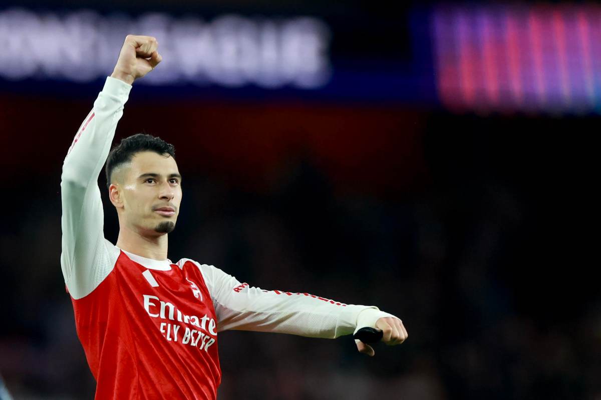 Martinelli esulta dopo una rete