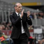 Massimiliano Allegri applaude