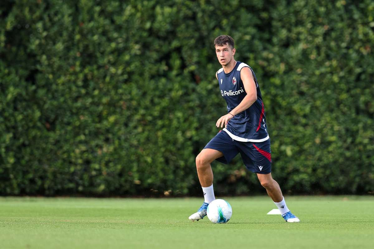 Bologna, ufficiale: Mihajlo Ilić rinnova e va in prestito al Cesena