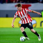 Mikel Amondarain in azione durante Estudiantes-Cerro Porteno di Copa Libertadores