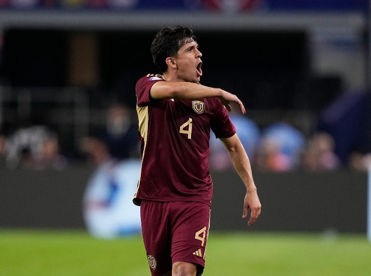 Aramburu con la maglia del Venezuela