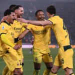 Milan gruppo esulta dopo il gol