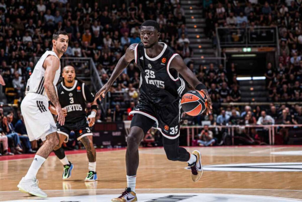 Momo Diouf nella sfida dell'andata contro il Real Madrid