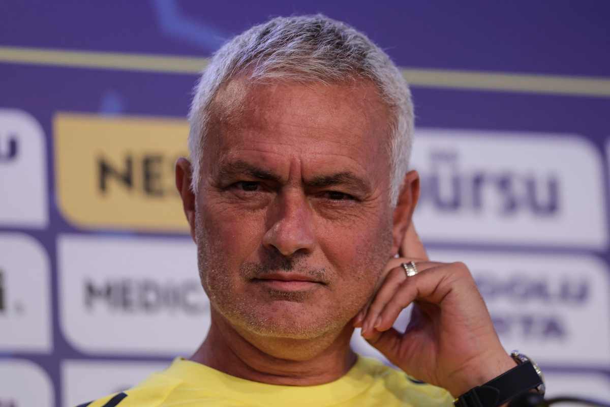 Mourinho in panchina: scelta fatta, firma per lo Scudetto