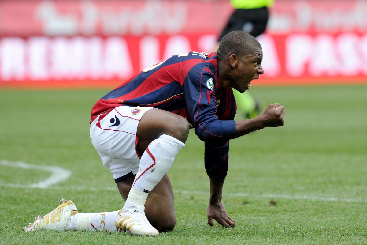 Bologna – Lazio, il doppio ex Mudingayi: “È ancora tutto in gioco. Ecco chi tiferò”