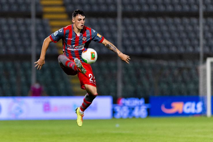 Zortea con la maglia della Cremonese