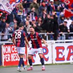 Cambiaghi e Orsolini esultano dopo il gol
