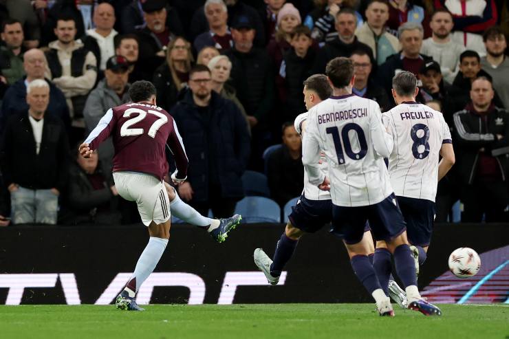 Casale in marcatura su Rogers