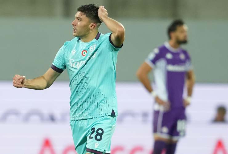 Nicolò Cambiaghi in campo con la maglia del Bologna