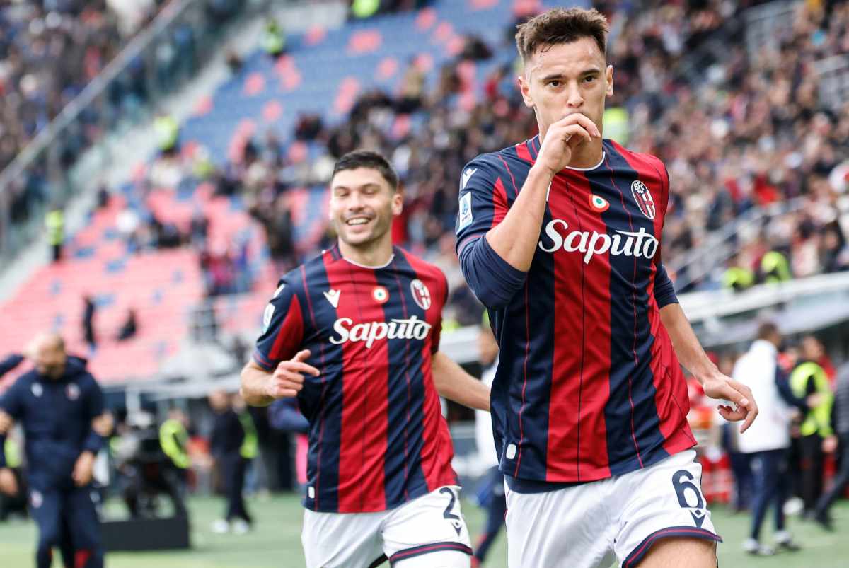 Nikola Moro esulta dopo il gol al Pisa