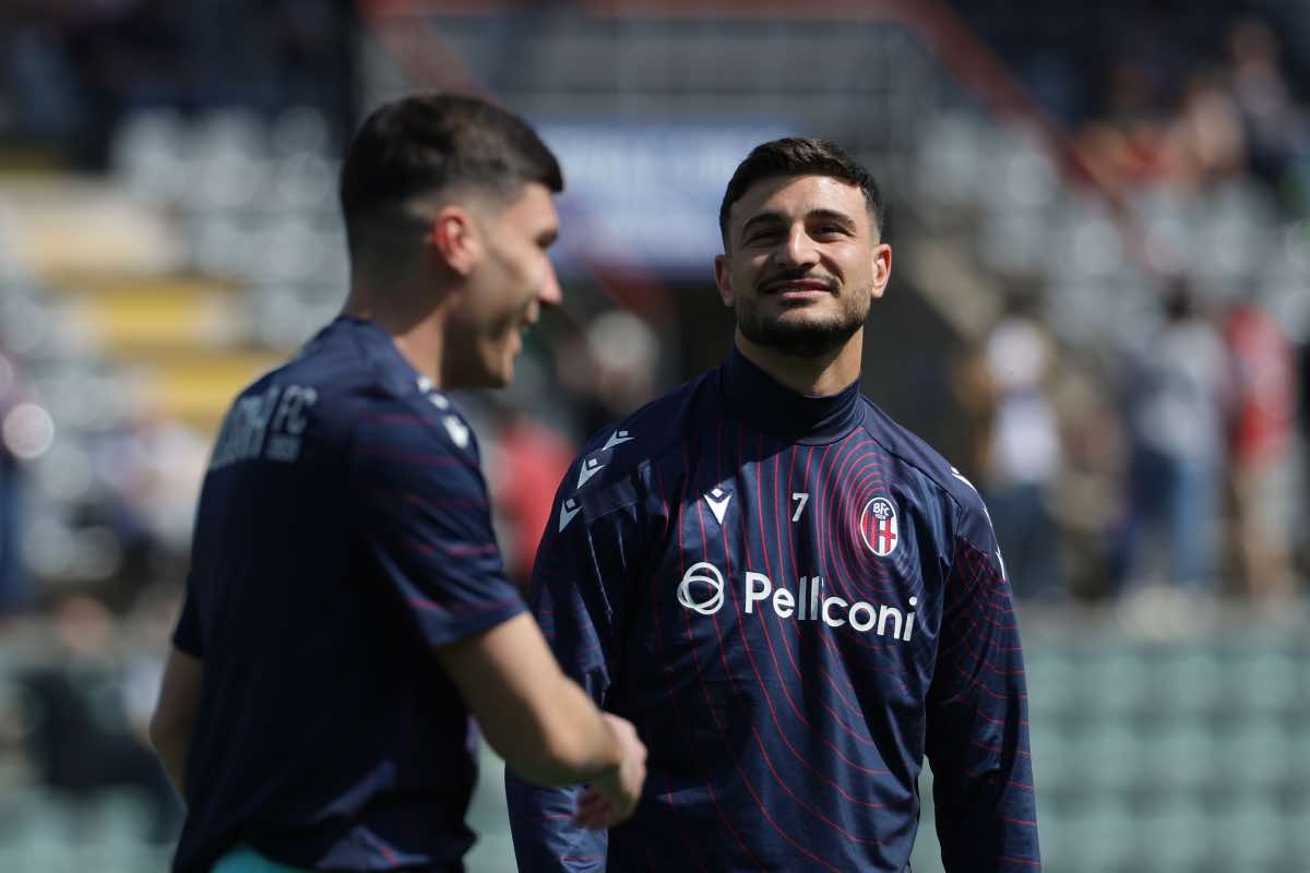 Riccardo Orsolini nel prepartita di Cremonese-Bologna
