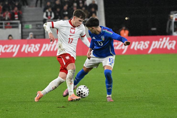 Oskar Pietuszewski con la Polonia U-21