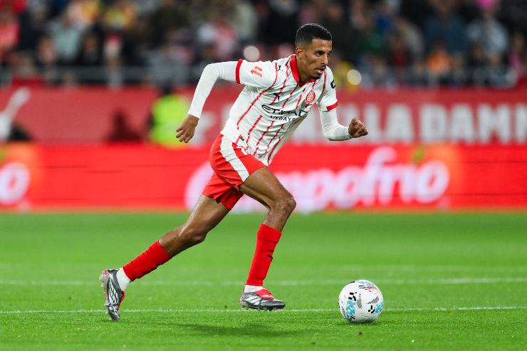 GIRONA, SPAIN - MAY 14: Azzedine Ounahi of Girona FC runs with the ball during the LaLiga EA Sports match between Girona FC and Real Sociedad at Montilivi Stadium on May 14, 2026 in Girona, Spain.
