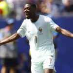 Dembélé esulta dopo