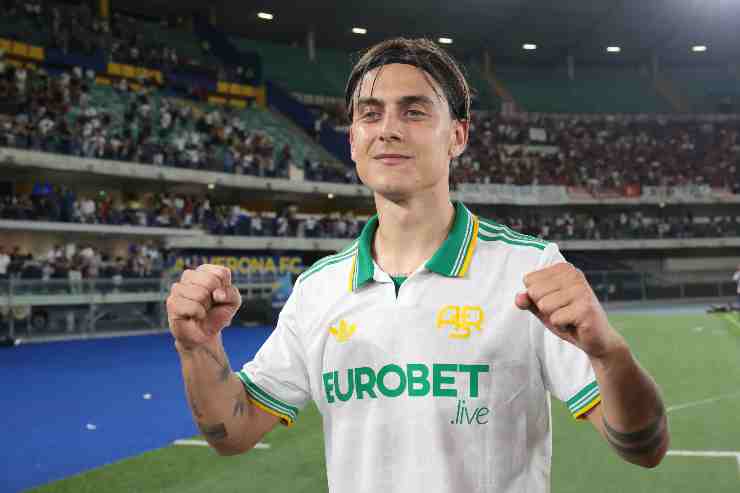Paulo Dybala esulta