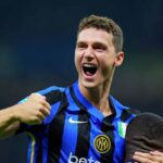 Pavard esulta dopo una rete