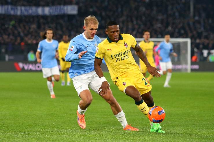 Pervis Estupiñán in azione