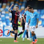 Stefan Posch esulta in Napoli-Bologna