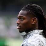 Rafael Leão di profilo