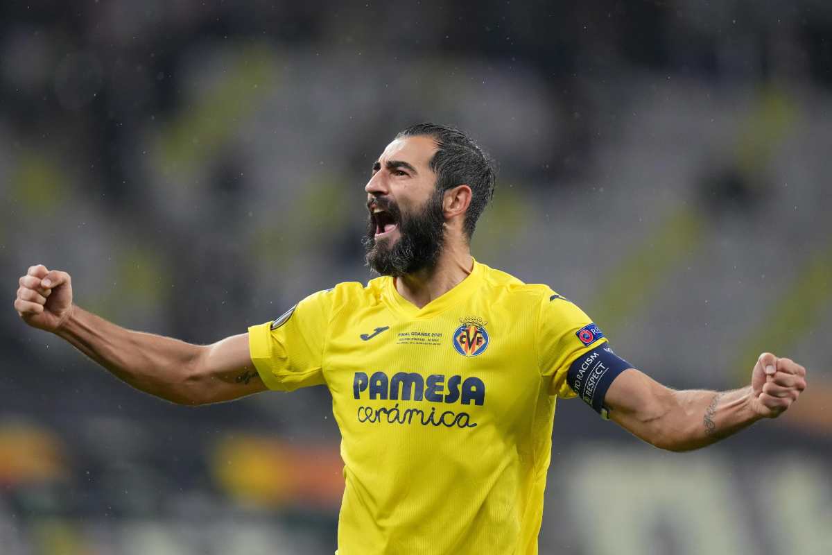 Raul Albiol esulta dopo una vittoria
