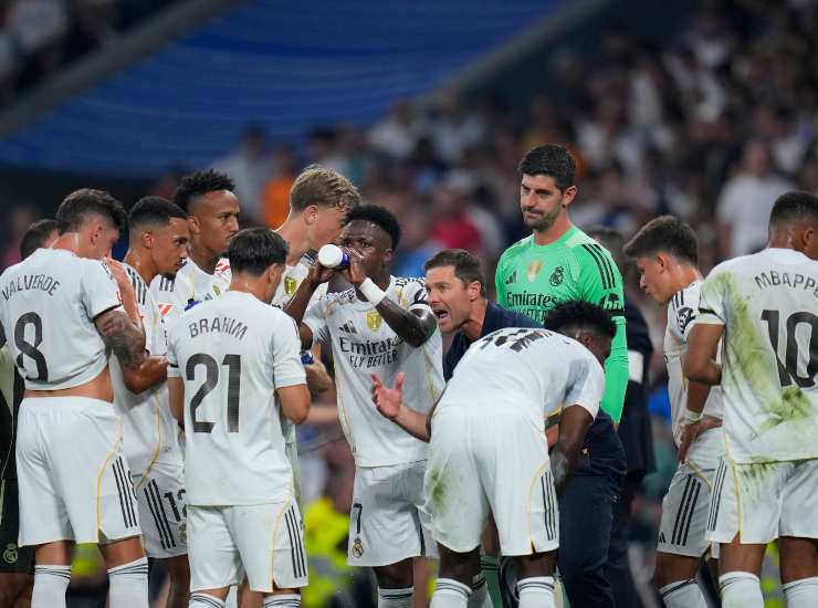Il Real Madrid durante un cooling break