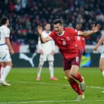 Freuler esulta dopo un gol