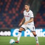 Remo Freuler in azione con la maglia del Bologna