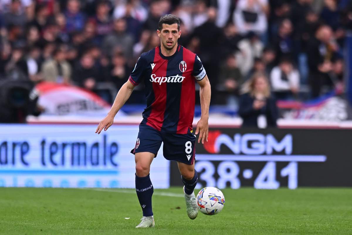 Remo Freuler in possesso palla