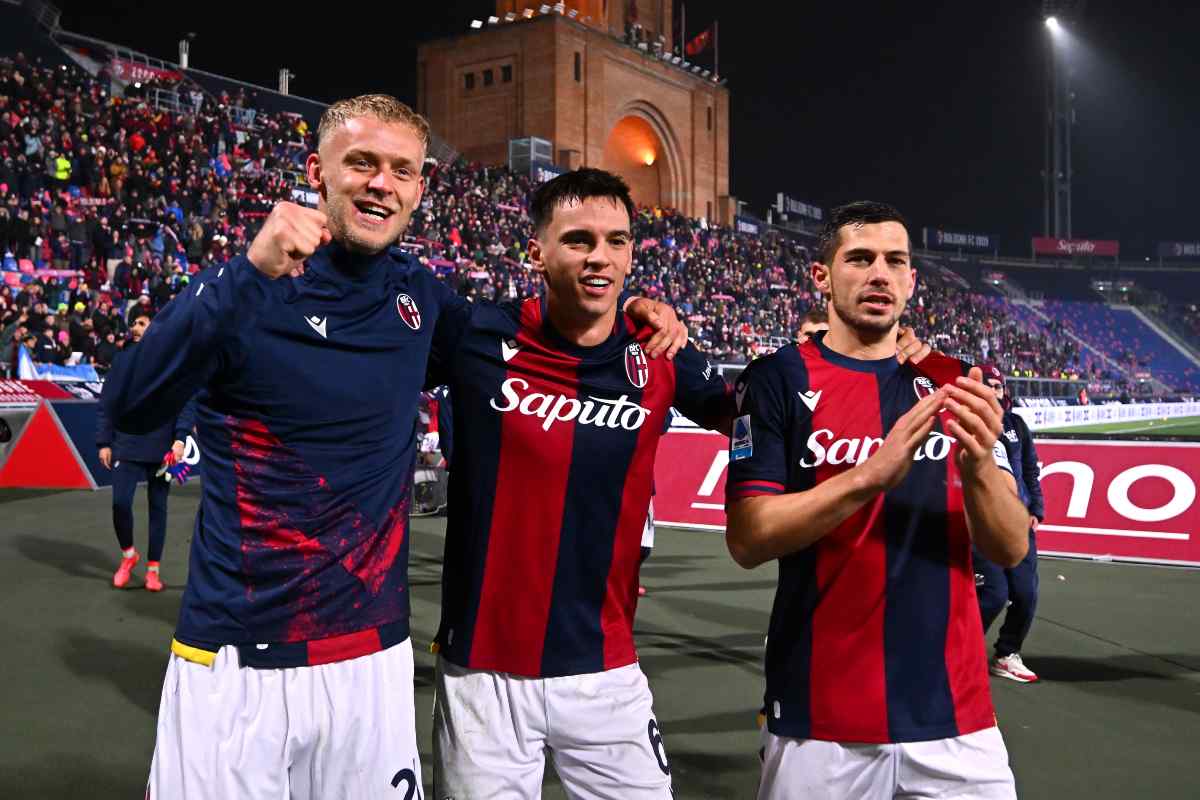 Freuler e Odgaard salutano i tifosi