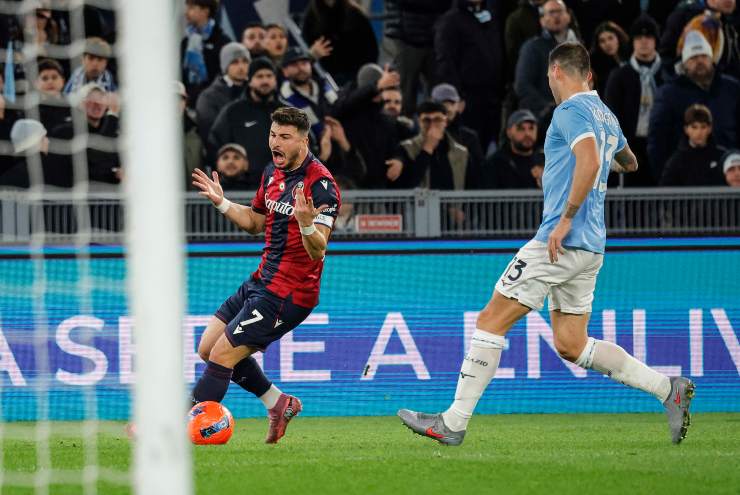 Riccardo Orsolini si arrabbia