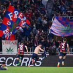 Orsolini esulta dopo un gol